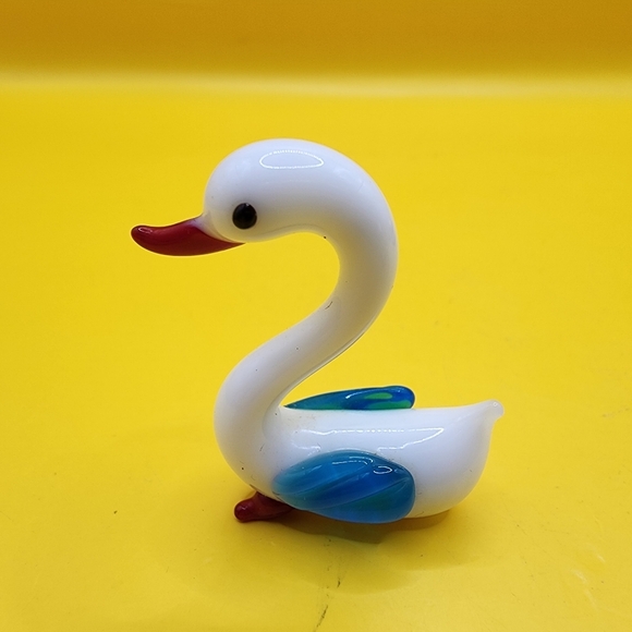 Vintage Glass Swan 1.5" Figurine Hand Blown White Blue - Picture 2 of 4